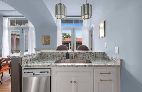 Cannonborough Elliotborough Apartment | The St. Philip House | Revival St Collection