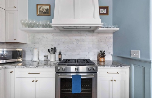 Cannonborough Elliotborough Apartment | The St. Philip House | Revival St Collection
