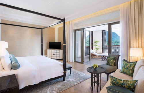 Kuah Resort | The St. Regis Langkawi