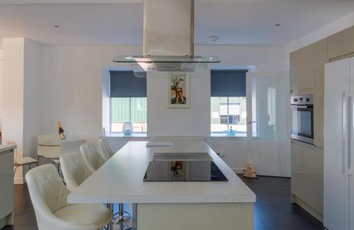 Ayr House | The Stables at Brickrow Farm