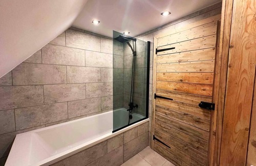 Broadstairs House | The Stables at Historic Grade ll Listed Farm