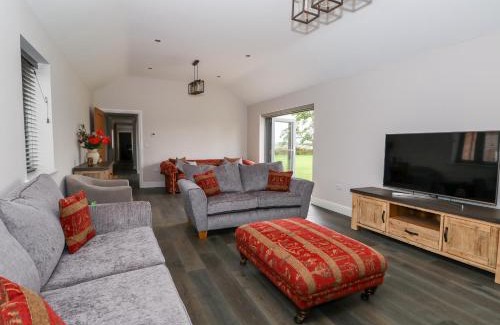 Boston House | The Stables