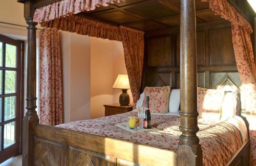 Glynarthen House | The Stables- Osb