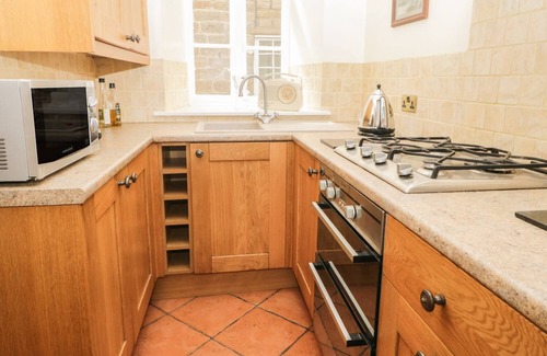 West Heslerton Cottage | THE STABLES, pet friendly, character holiday cottage in Ebberston