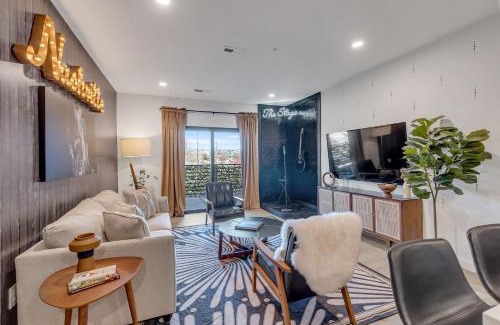 Downtown Nashville House | The Stage in Downtown Nashville by Nautical Properties