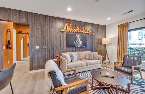 Downtown Nashville House | The Stage in Downtown Nashville by Nautical Properties