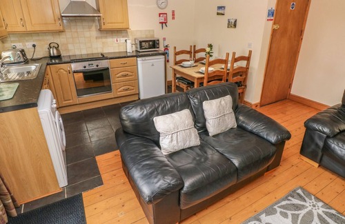 Llanrhidian Higher Cottage | The Stall