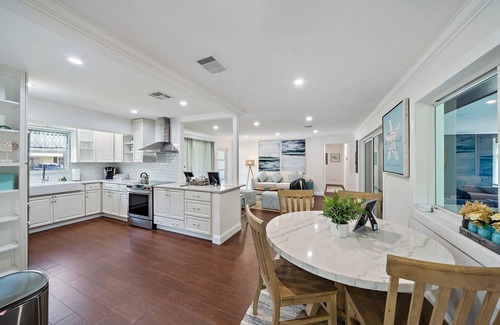 Boynton Beach House | The Starfish Retreat