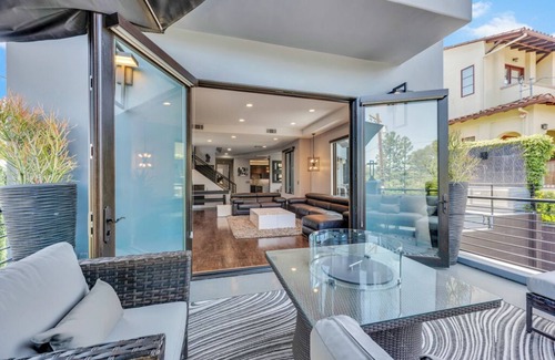 Hollywood Hills House | The Steel Estate