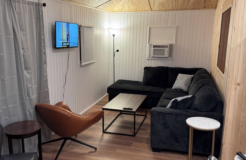Arnolds Park Cottage | The Stella Cottage Sleeps 7 located 5 min walk from Arnolds Park.