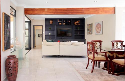 Greater Johannesburg Metropolitan Area Villa | The Stirling