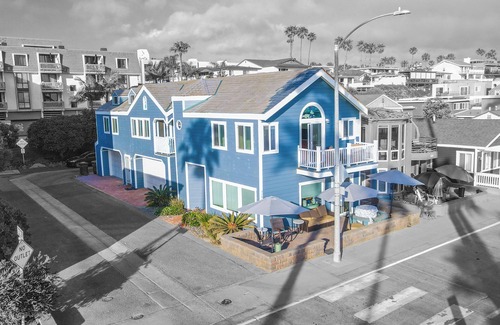 Oceanside House | The Strand 920 Beach House.n
