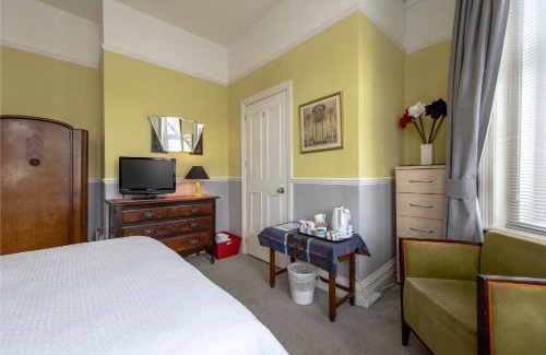 Boscombe Apartment | The Strand Hotel