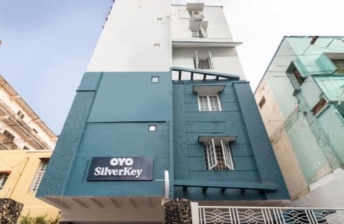 Hyderabad Hotel | THE STROBE SILVERKEY HOTEL