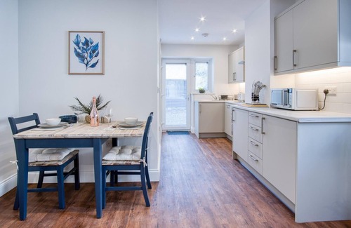 Ludchurch House | The Studio - 1 Bedroom Cottage - Princes Gate