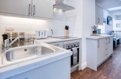Ludchurch House | The Studio - 1 Bedroom Cottage - Princes Gate