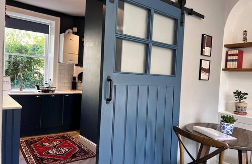 Upper Town Apartment | The Studio @ 13 Rivers Street