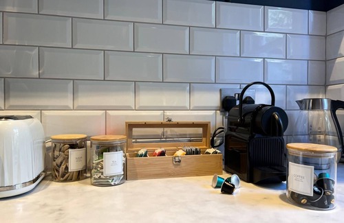 Upper Town Apartment | The Studio @ 13 Rivers Street