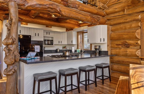 Red Lodge House | The stunning views, Last Best Place offers Wi-Fi, hot tub, and is dog friendly.