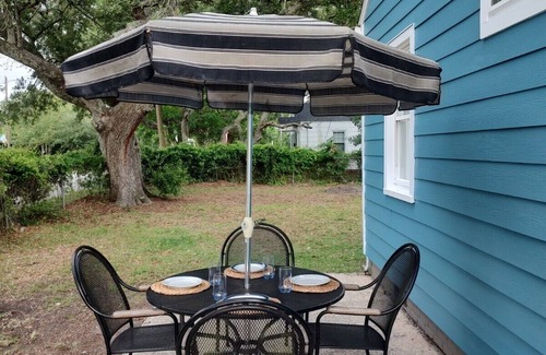 Morehead City Cottage | The Sugar Shack close to Atlantic Beach Bridge