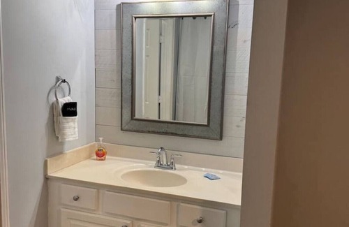 Sea Trail Apartment | The Suite at 125 Royal Postes Rd