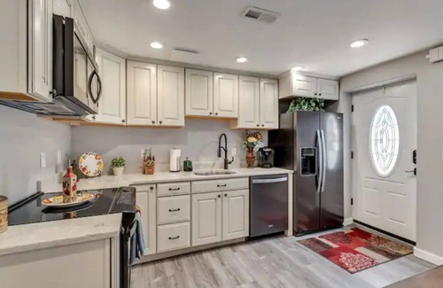 Cedar Hills Apartment | The Suite at the Cedars