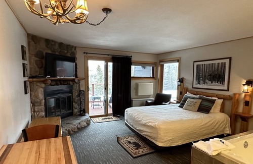 Lutsen Apartment | The Suite Experience on Lutsen Mountains