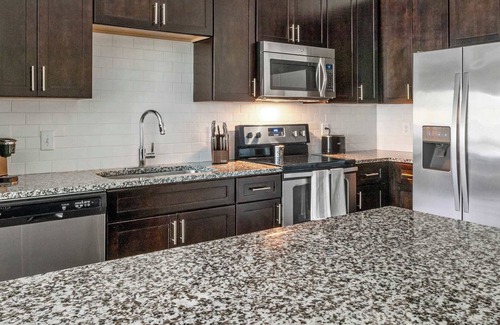 Summerville Apartment | The Summet Vibe 8769