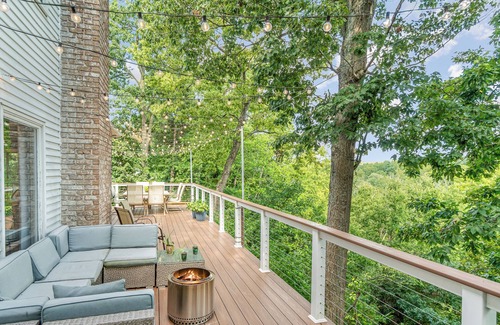 Dillsburg House | The Summit: 6 bed, 5 bath, sleeps 16 with fantastic views and room for everybody