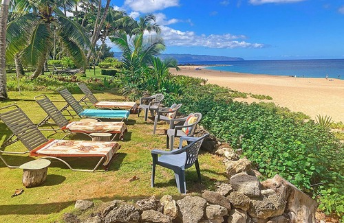 Pupukea House | THE SUNSET BEACH HOUSE SEPT. SPECIAL-ONLY 999/nt! ON THE SAND OF SUNSET BEACH!