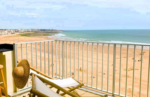 Les Sables d'Olonne Apartment | THE SUNSET - Facing the Sea