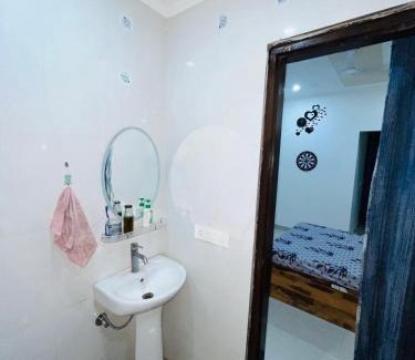 Bullawala Apartment | The Sunset Getaway