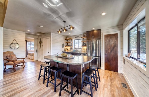 Salida House | The Sunset House Mountain View Cabin