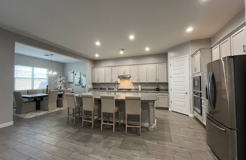 Tucson House | THE SUNSET PALACE