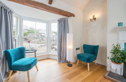Little Haven Cottage | The Swan, Holiday Cottage Little Haven, Sleeps 4, 2 bedrooms, bathrooms