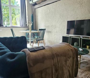 Saint-Etienne-de-Chigny Apartment | The Sweet Cave