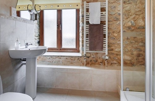 Kilmington Apartment | The Tackroom at Hills Farm Stays