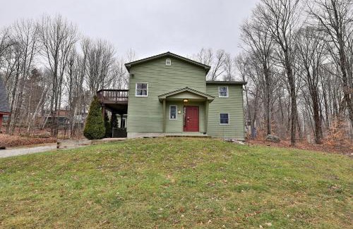 Killington House | The Tanglewood Lodge- Amazing Ski Home for Groups, Hot Tub, Close to Killington Resort! home