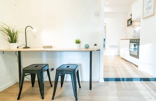 Vaise Apartment | The TANNEURS - Charming 6-person apartment - Steps from Valmy Metro