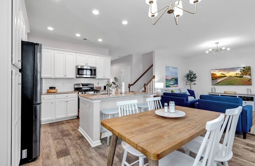 Myrtle Beach House | The Teal House — 5-Star Modern Retreat Near Beach, Golf & Attractions