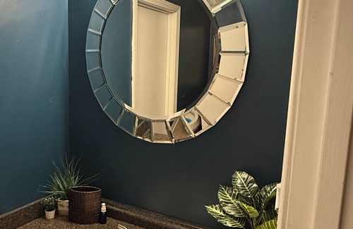 Jonesboro House | The Teal Retreat - Stylish 3BR Home near Atlanta Airport & Downtown