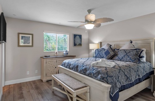 Mid Island Apartment | The Tequila Sunrise at Lazy Way
