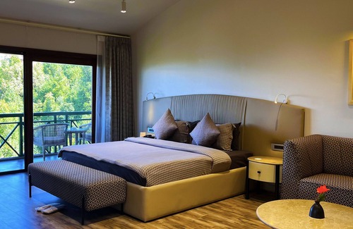 Kanatal Hotel | The Terraces