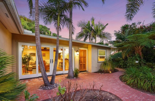 Leucadia House | The Tiki Hut & Hot Tub - New Listing