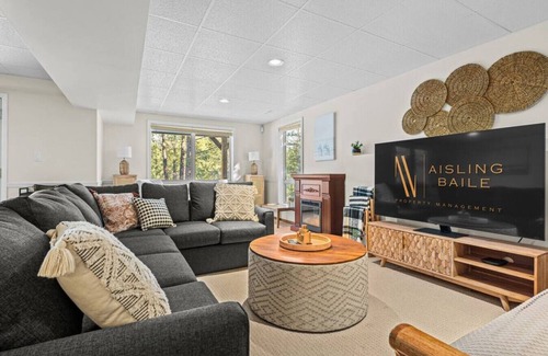 East Kootenay Apartment | The Timbersmith | Hot Tub | Firepit | Beach Access