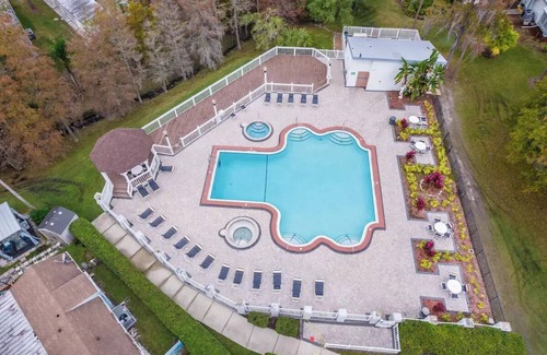 Kissimmee Cottage | The Tiny Farmhouse BIG Comfort! Pool access