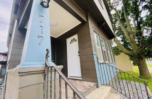 Green Bay Apartment | The Tiny Piney - Live. Work. Play. Downtown Green Bay!
