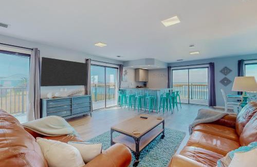Dauphin Island House | The Tipsy Seagull