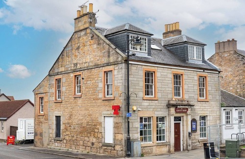 Clackmannan Apartment | The Tollbooth - 2 Bed Apartment in an Area Worth E