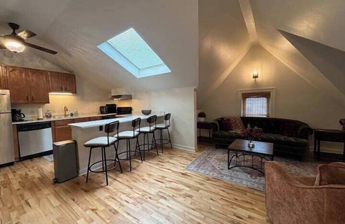 Brewers Hill House | The Tower | An Historic Accommodation